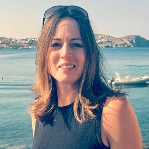 Meet your Posher, Angela